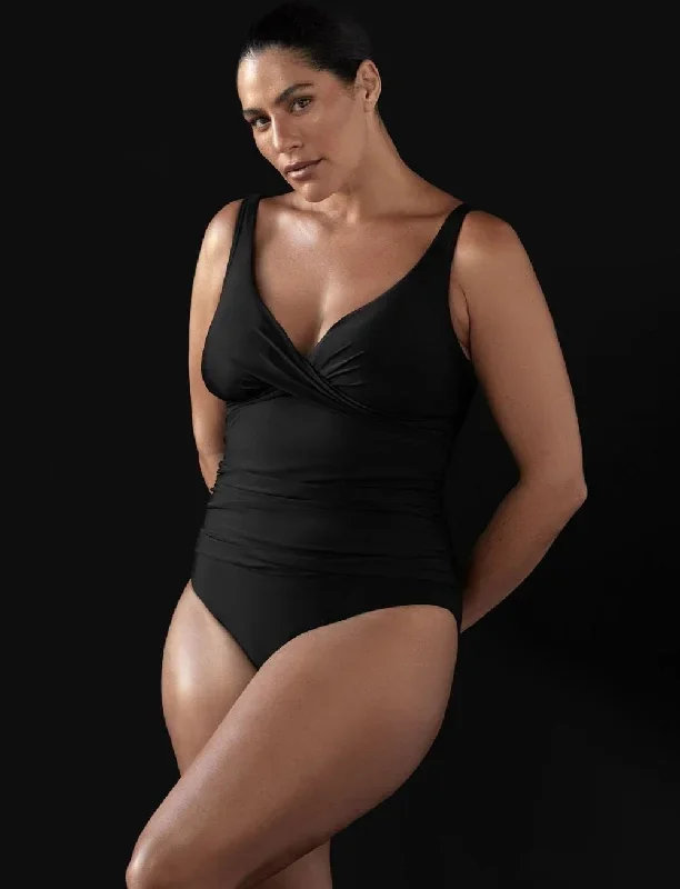 artesands-hues-delacroix-multi-cup-one-piece-black