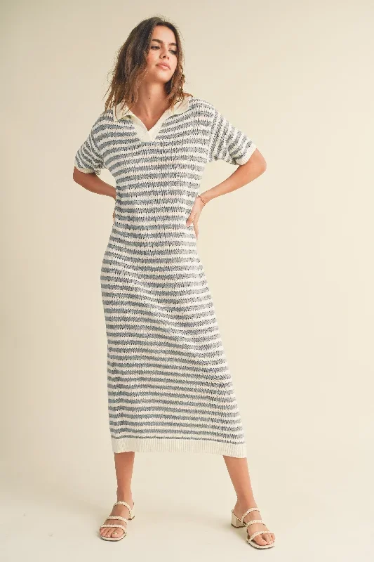 blue-collared-knit-maxi-maternity-dress