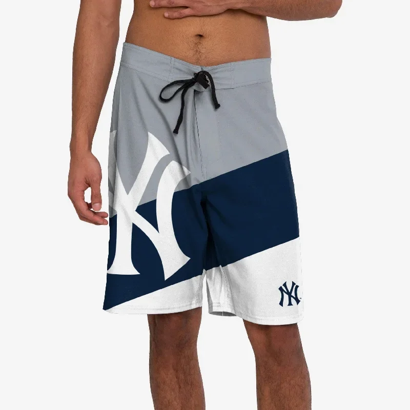 New York Yankees Color Dive Boardshorts